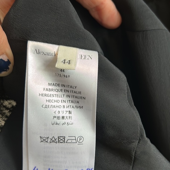 Alexander McQueen little black dress - Picture 12 of 16